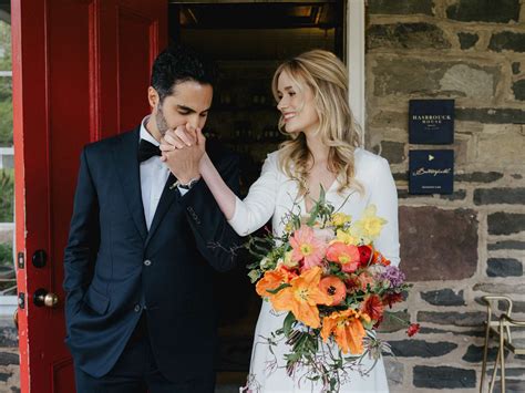 Actress Elizabeth Lail and Nieku Manshadis Wedding。